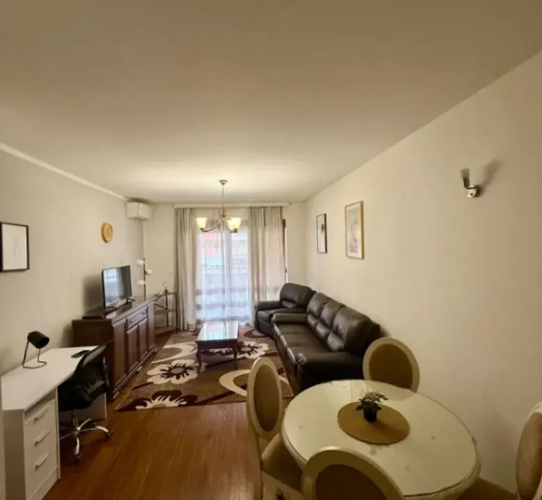 Izdavanje, jednosoban stan, 49m², Master Kvart, Podgorica