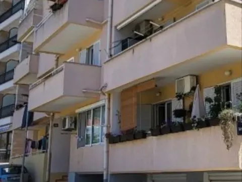 Sale, two bedroom apartment, 61m², Centar, Budva - image 9