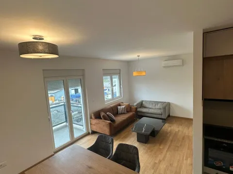 Izdavanje, dvosoban stan, 66m², Zabjelo, Podgorica - image 4