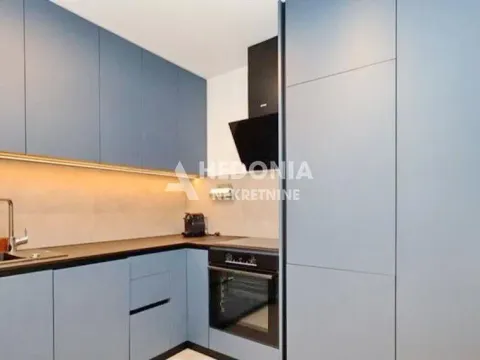 Prodaja, trosoban stan, 107m², Klinički Centar, Beograd - image 6