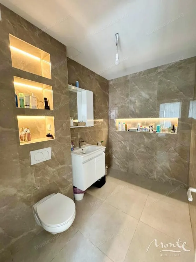 Sale, two bedroom apartment, 82m², Budva, Crna Gora
