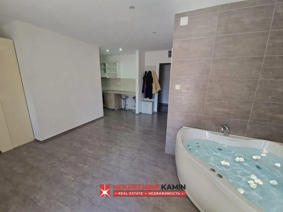 Sale, studio apartment, 44m², Rozino, Budva
