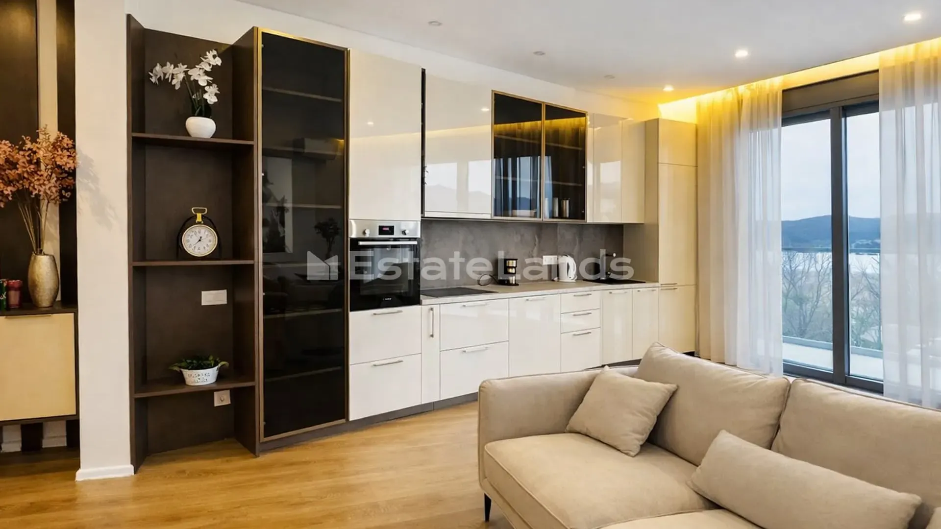 Prodaja, dvosoban stan, 76m², Kava, Tivat