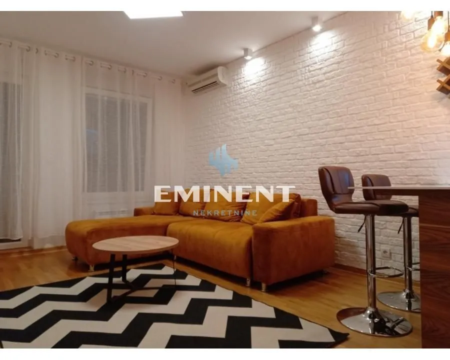 Izdavanje, jednosoban stan, 35m², Ada, Beograd