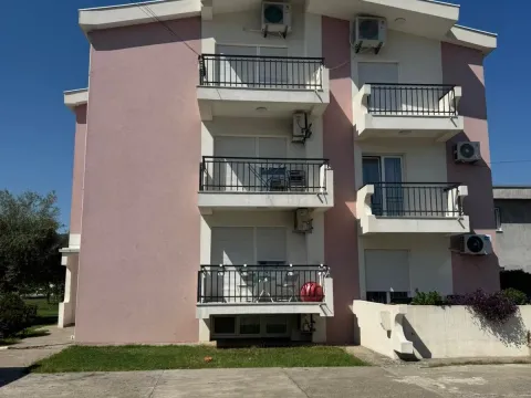 Izdavanje, dvosoban stan, 75m², Gornja Gorica, Podgorica - image 12