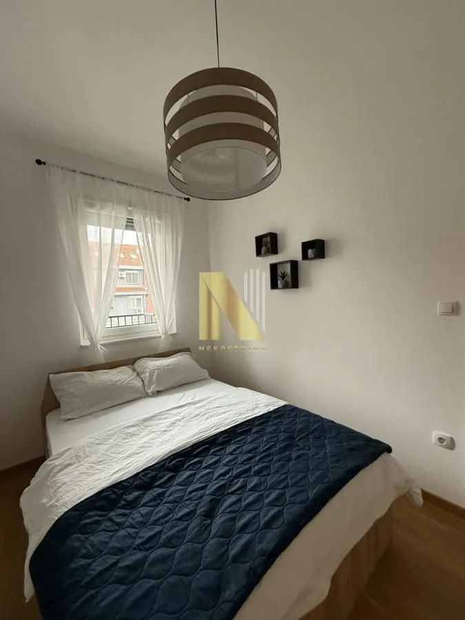 Izdavanje, jednosoban stan, 37m², Bulevar Evrope, Novi Sad Sve Podlokacije