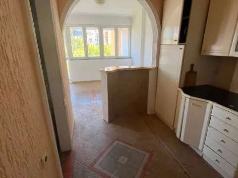 Prodaja, jednosoban stan, 71m², Pejton, Podgorica - image 11
