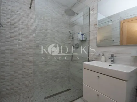 Izdavanje, jednosoban stan, 50m², Preko Morače, Podgorica - image 13