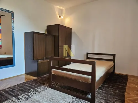 Sale, house, 331m², Lipov gaj, Novi Sad Sve Podlokacije - image 28