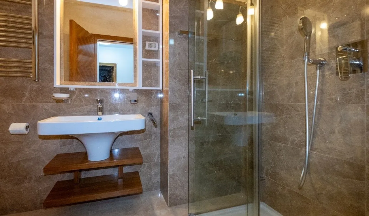 Rent, four bedroom apartment, 140m², Podgorica, Crna Gora