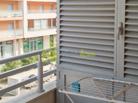 Izdavanje, garsonjera, 33m², City Kvart, Podgorica - image 2