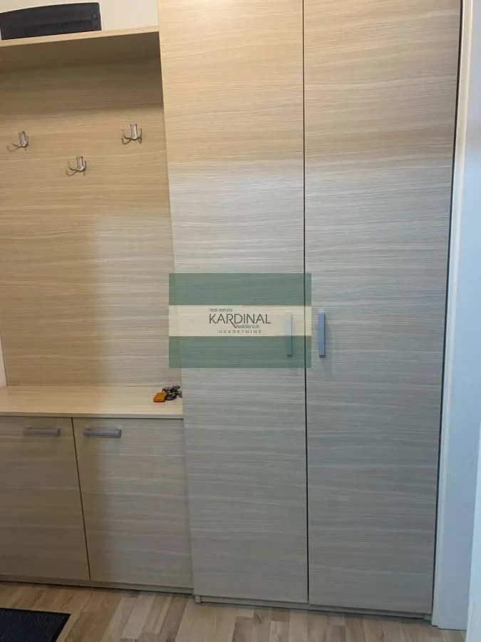 Izdavanje, garsonjera, 30m², Kajsijar, Jagodina