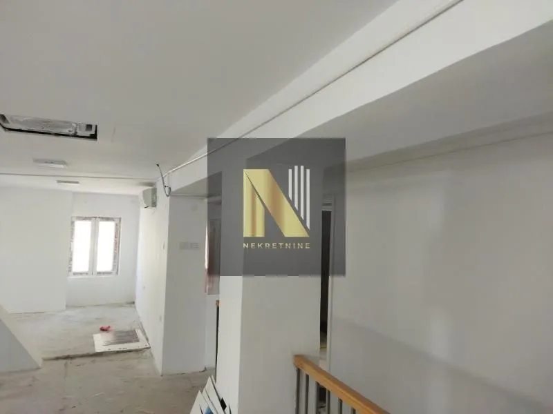 Rent, office space, 449m², Centar, Novi Sad
