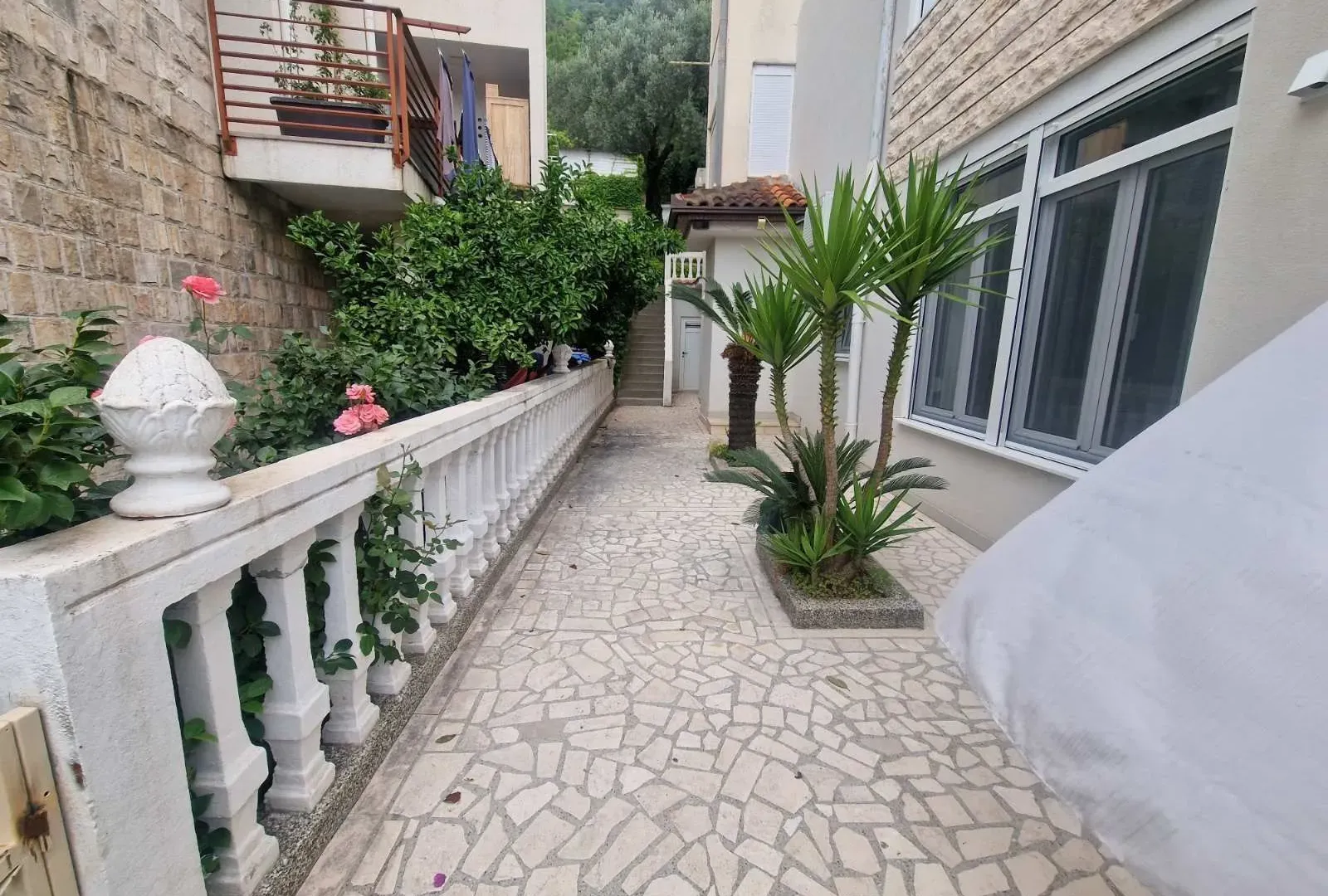 Sale, two bedroom apartment, 56m², Petrovac, Budva