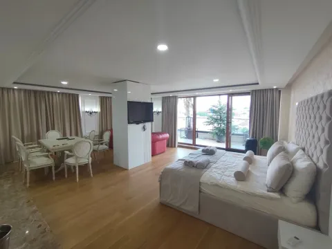 Prodaja, dvosoban stan, 184m², Centar, Loznica - image 2
