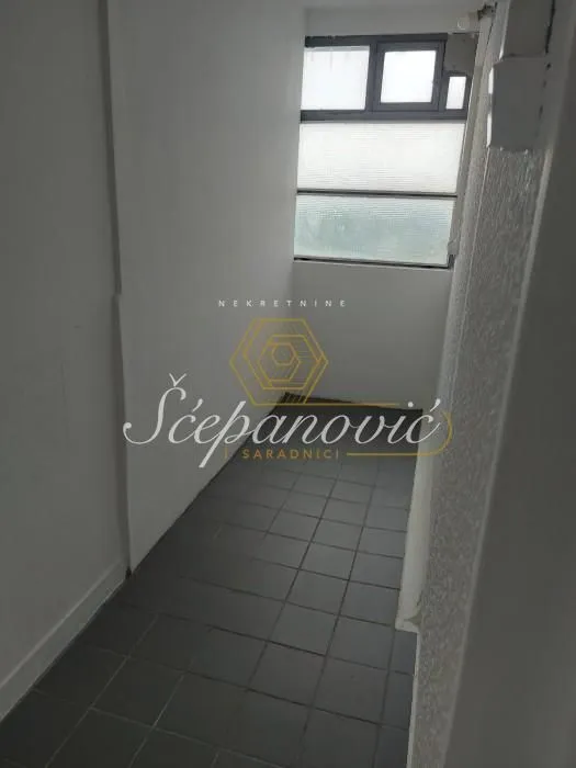 Prodaja, dvosoban stan, 61m², Bulevar Oslobodjenja, Novi Sad Sve Podlokacije