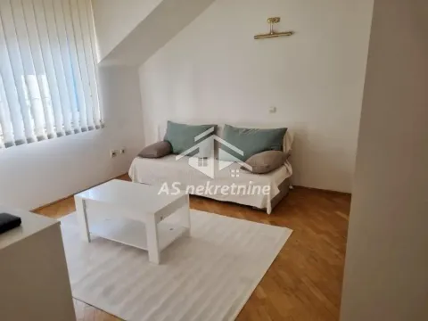 Izdavanje, stan, 130m², Čukarica, Beograd - image 10