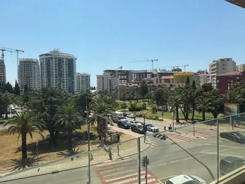 Prodaja, jednosoban stan, 37m², Centar, Budva - image 8