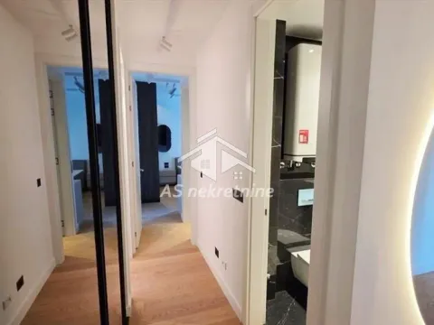 Izdavanje, trosoban stan, 95m², Savski Venac, Beograd - image 11