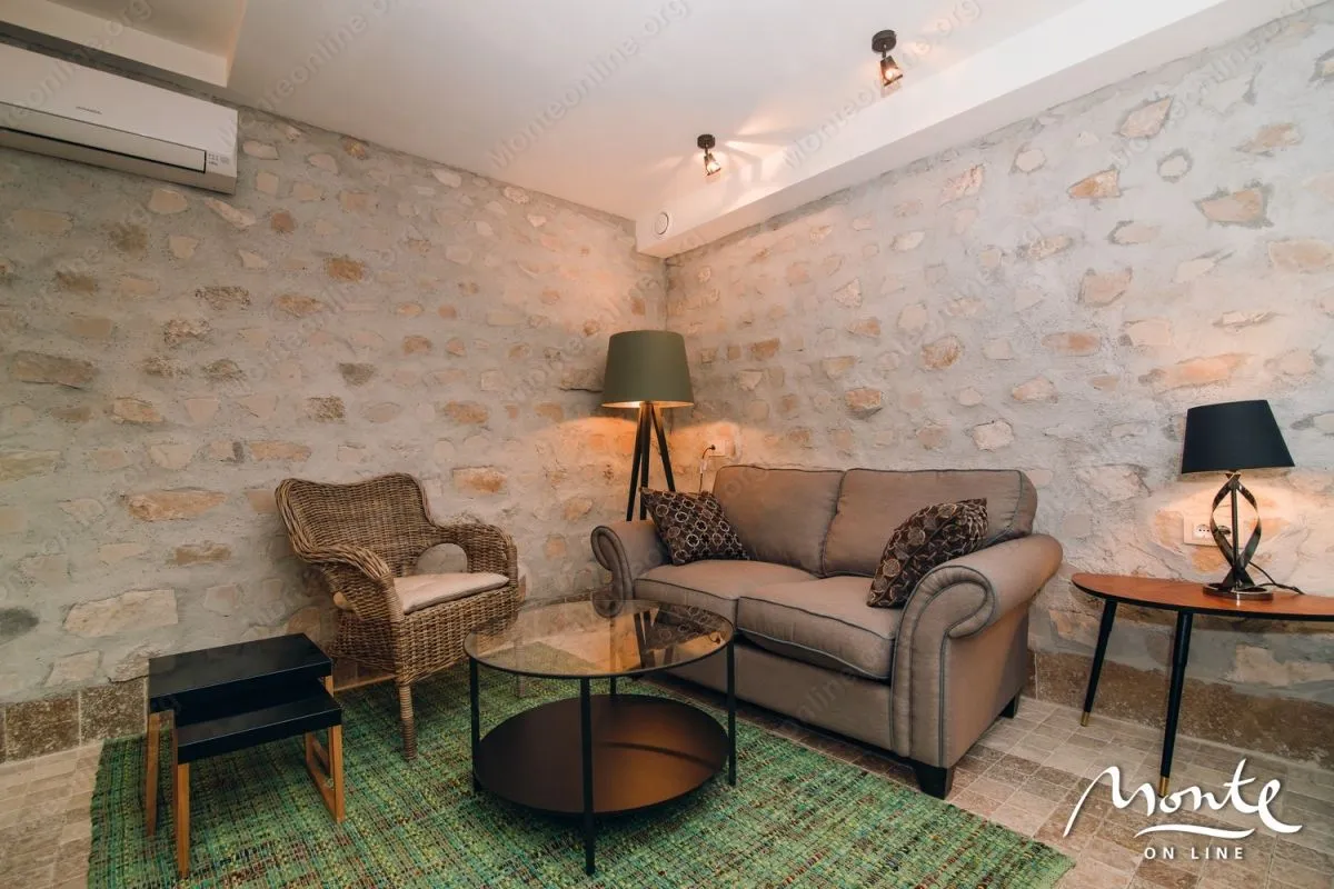 Sale, house, 550m², Reževići, Budva