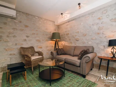 Prodaja, kuća, 550m², Reževići, Budva - image 15