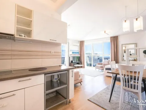 Prodaja, dvosoban stan, 75m², Budva, Crna Gora - image 15