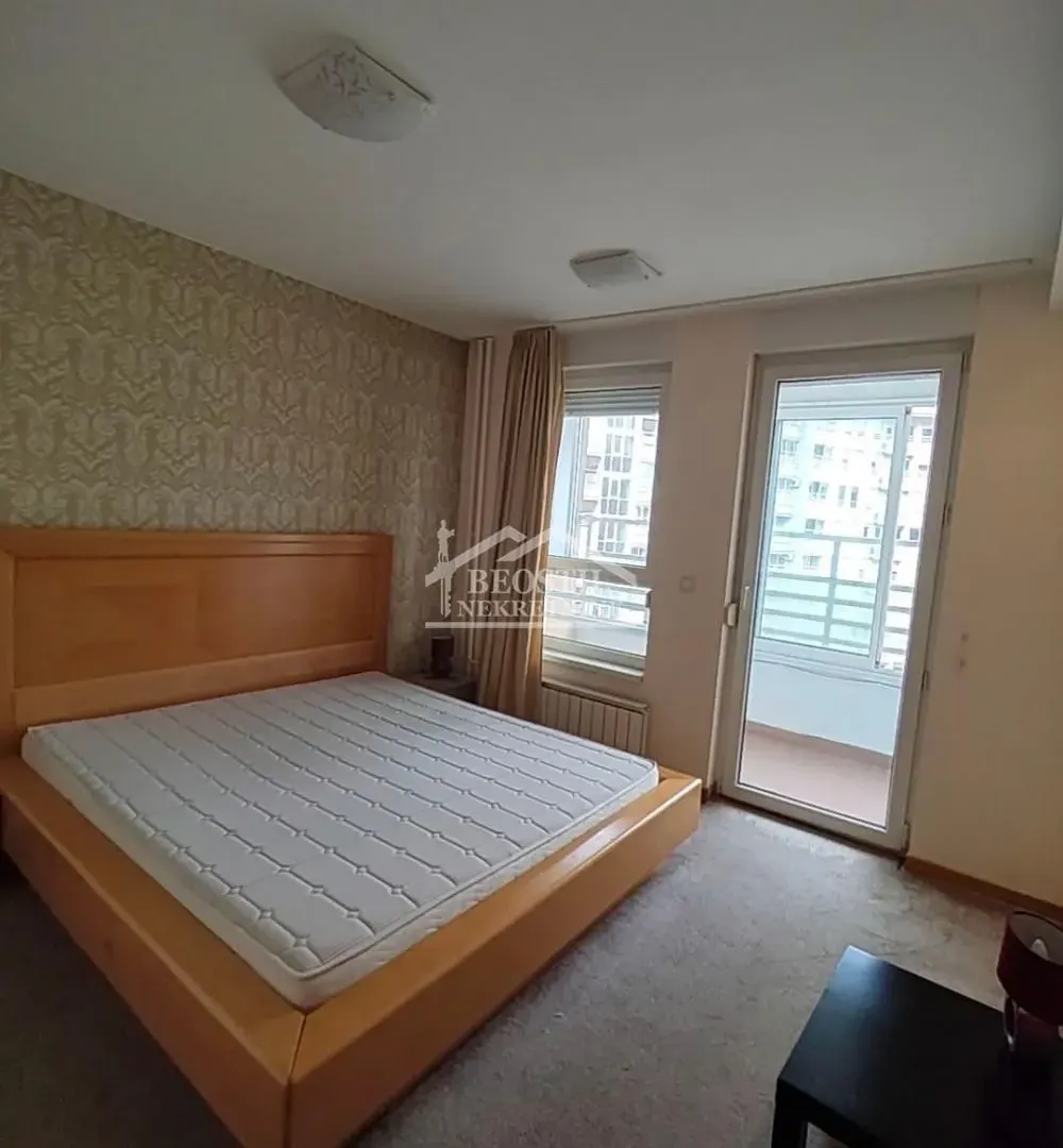 Prodaja, trosoban stan, 106m², Belvil, Beograd