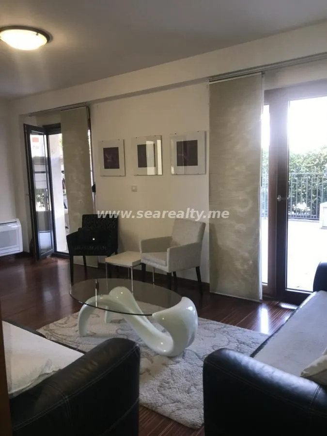 Izdavanje, stan, 72m², Gorica C, Podgorica