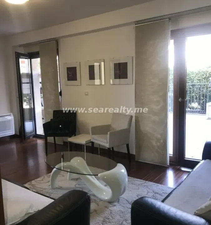 Izdavanje, stan, 72m², Gorica C, Podgorica