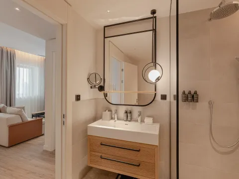 Prodaja, jednosoban stan, 73m², Porto Montenegro, Tivat - image 9