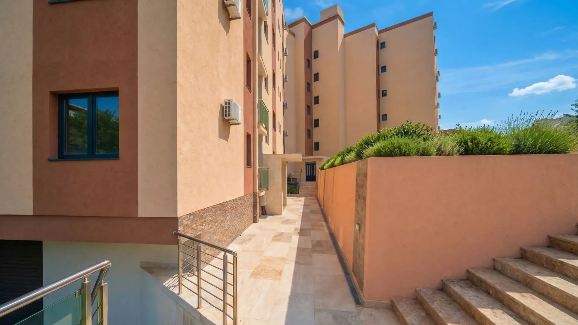 Sale, apartment, 51m², Bečići, Budva