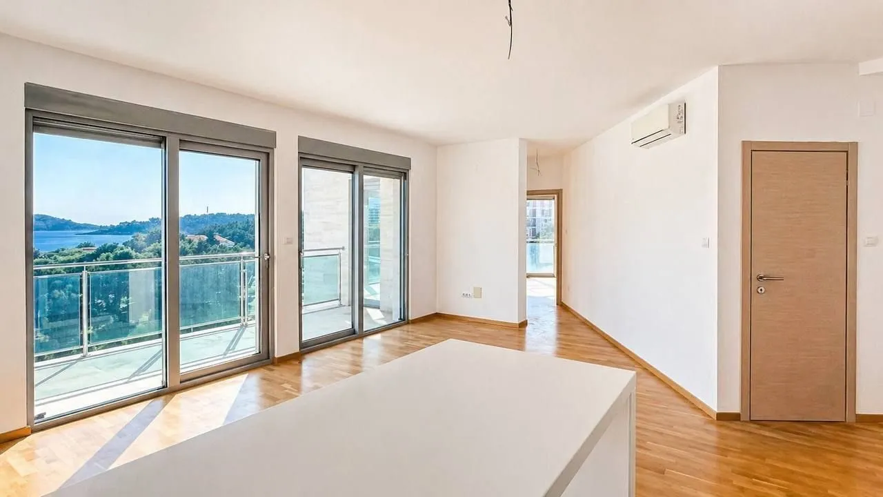 Sale, two bedroom apartment, 87m², Bečići, Budva
