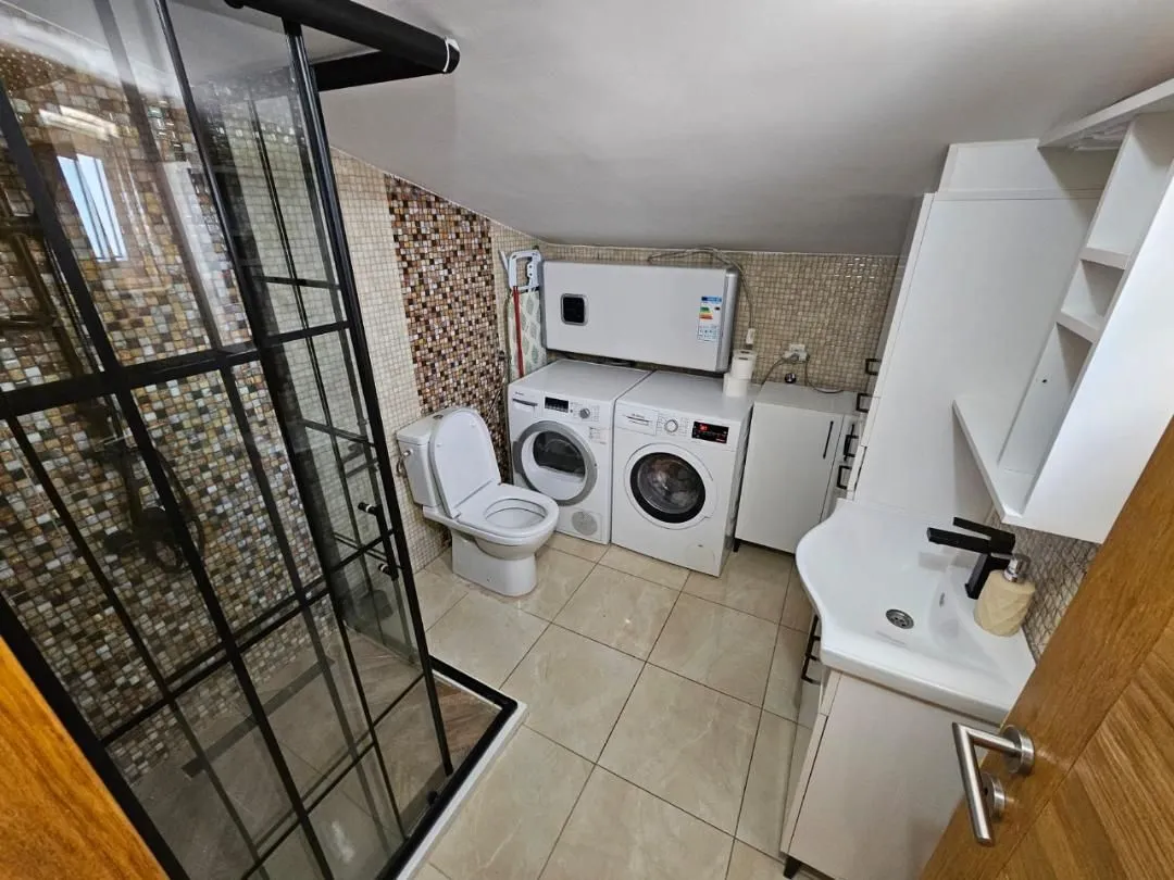 Rent, three bedroom apartment, 150m², Zelenika, Podgorica