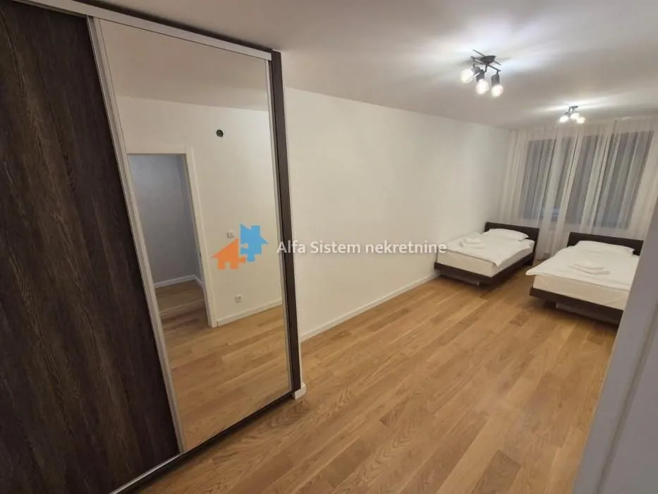 Izdavanje, trosoban stan, 95m², Trošarina, Voždovac Sve Podlokacije
