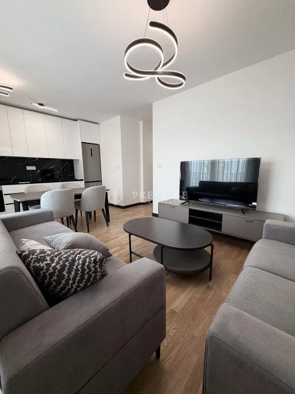 Izdavanje, dvosoban stan, 57m², Pod Goricom, Podgorica