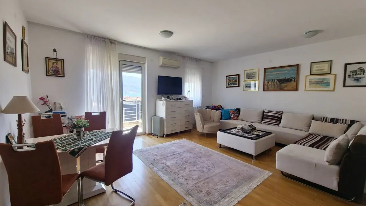 Rent, three bedroom apartment, 89m², Budva, Crna Gora