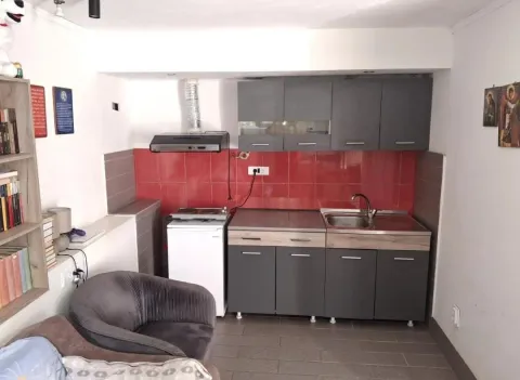 Prodaja, garsonjera, 20m², Malo Brdo, Podgorica - image 3