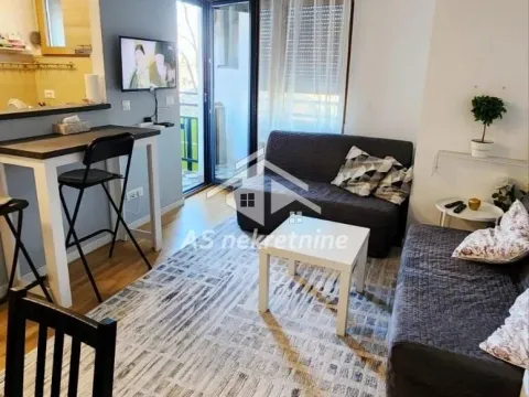 Rent, three bedroom apartment, 54m², Retenzija, Beograd - image 1