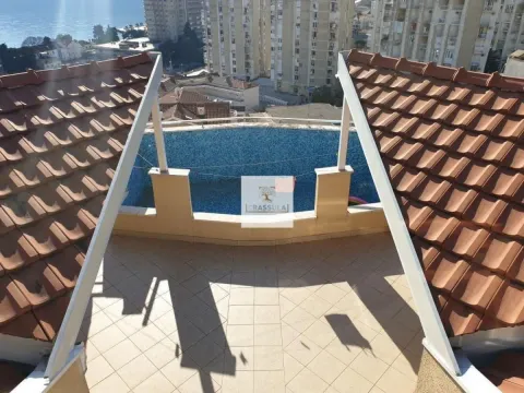 Sale, four bedroom apartment, 190m², Herceg Novi, Crna Gora