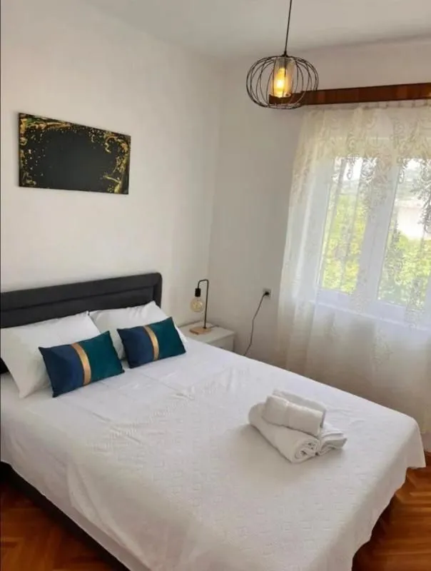 Prodaja, kuća, 156m², Sutomore, Bar
