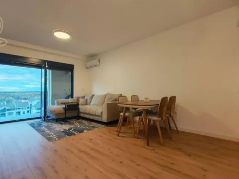 Izdavanje, trosoban stan, 70m², Čukarica, Beograd - image 2