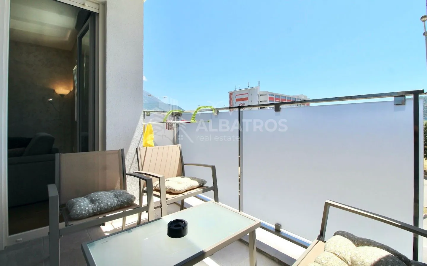 Daily-rent, one bedroom apartment, 51m², Centar, Bar