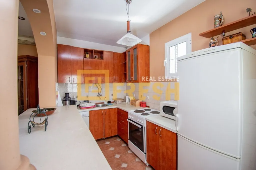 Rent, house, 140m², Dahna, Podgorica