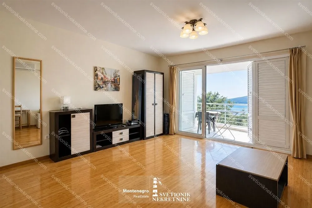Prodaja, jednosoban stan, 63m², Centar, Herceg Novi