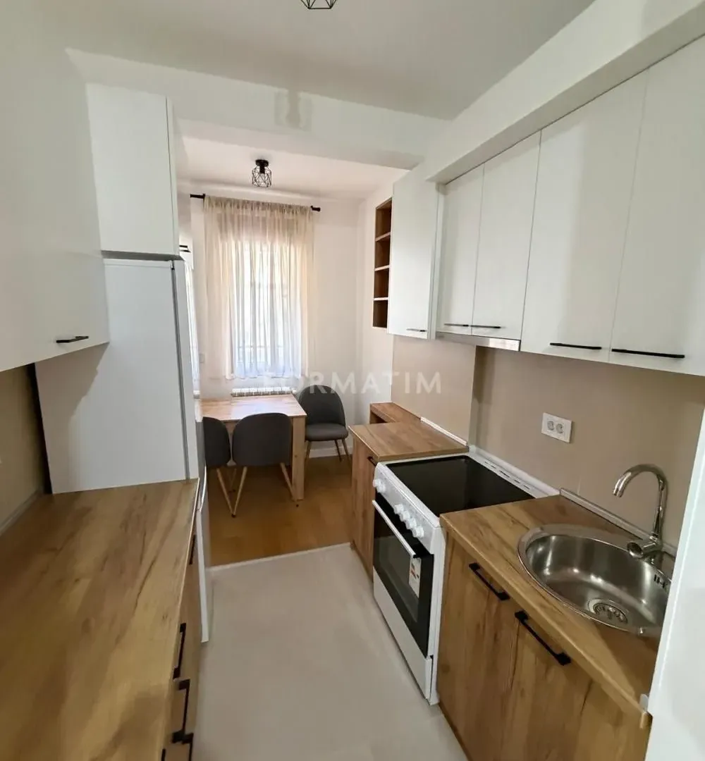Izdavanje, trosoban stan, 60m², Bulbulder, Zvezdara Sve Podlokacije
