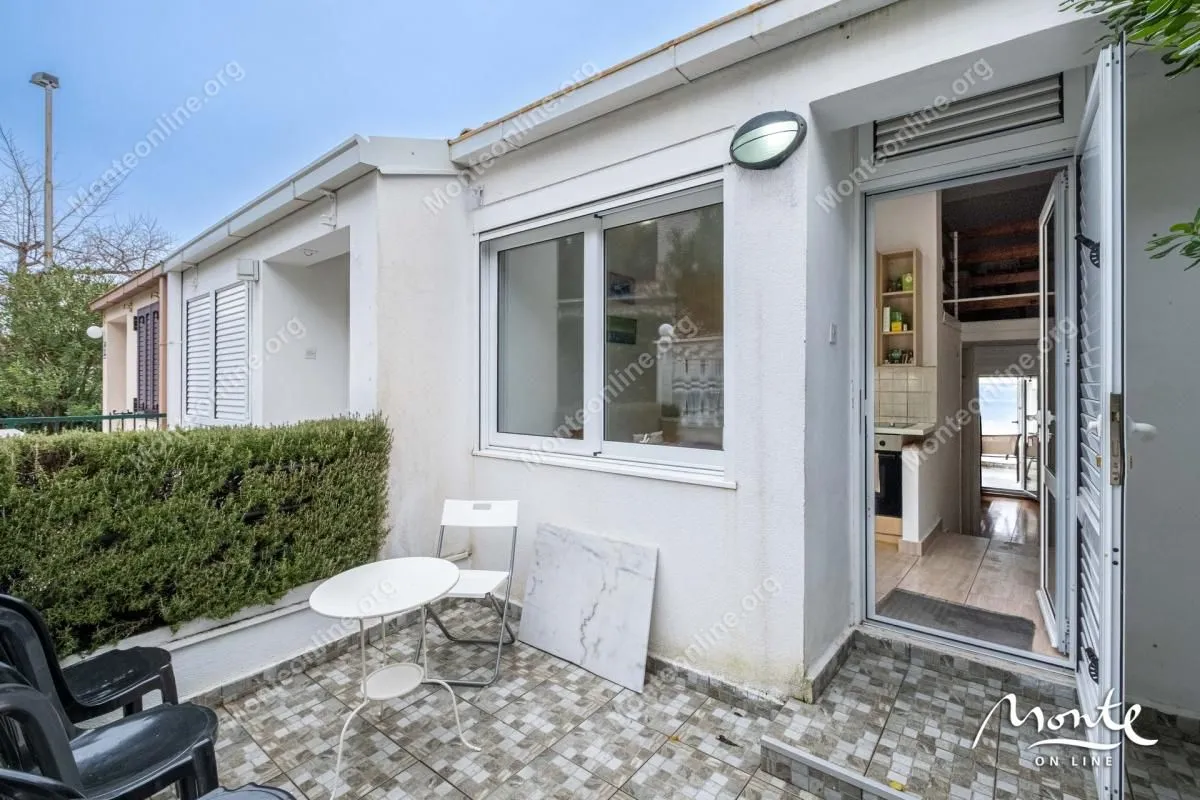 Prodaja, dvosoban stan, 55m², Krašići, Tivat