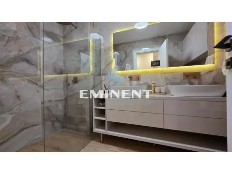 Izdavanje, trosoban stan, 117m², Vračar Hram, Vračar Sve Podlokacije - image 16