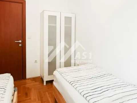 Izdavanje, trosoban stan, 65m², Socijalno, Novi Sad Sve Podlokacije - image 7