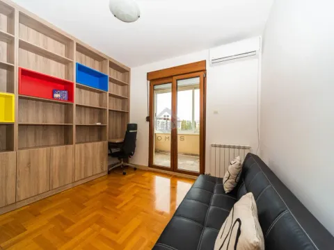 Rent, three bedroom apartment, 100m², Krivi Most, Podgorica - image 8