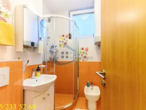 Prodaja, trosoban stan, 92m², Vidikovački venac, Rakovica - image 17